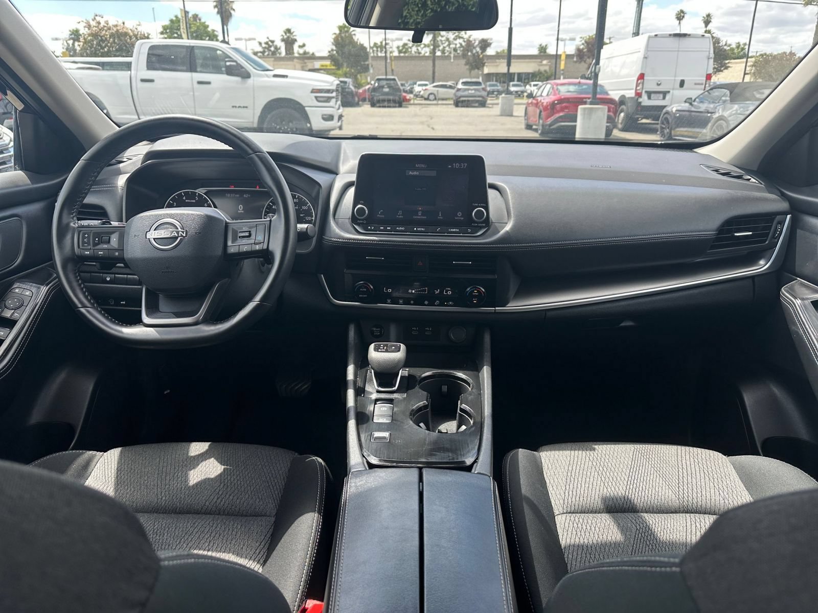 Used 2025 Nissan Rogue SV FWD image 35