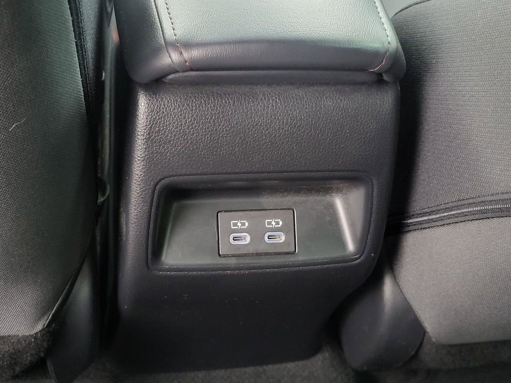 Used 2024 Toyota Corolla SE image 13