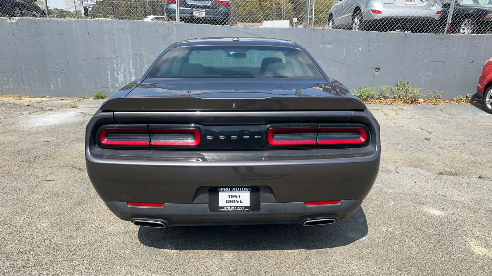 Used 2021 Dodge Challenger SXT w/ Driver Convenience Group image 9