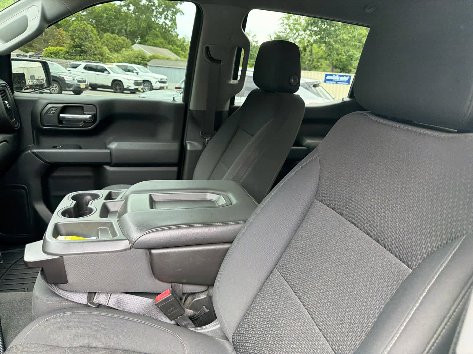 Used 2020 Chevrolet Silverado 1500 Custom Trail Boss w/ Custom Convenience Package AWD/4WD image 8