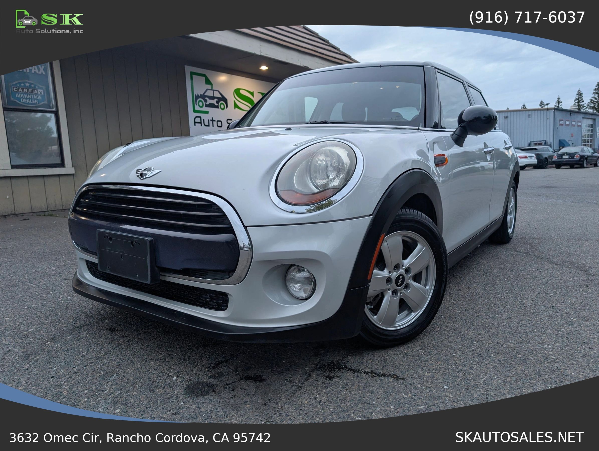 Used 2016 MINI Cooper 4-Door Hardtop image 5