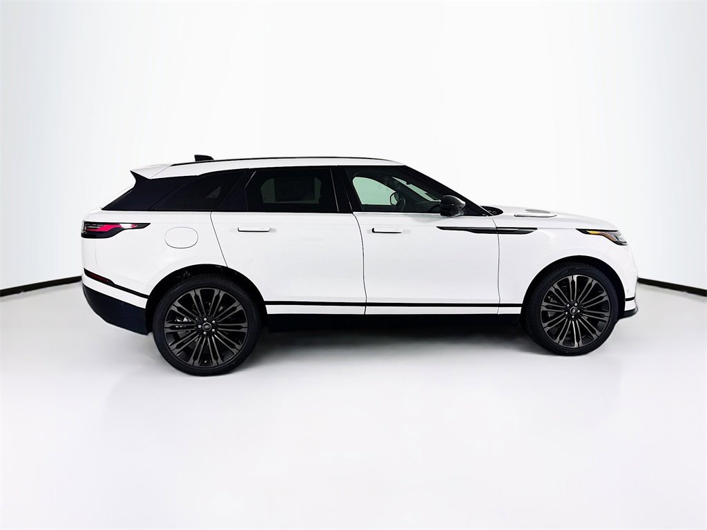 New 2026 Land Rover Range Rover Velar Dynamic SE image 4