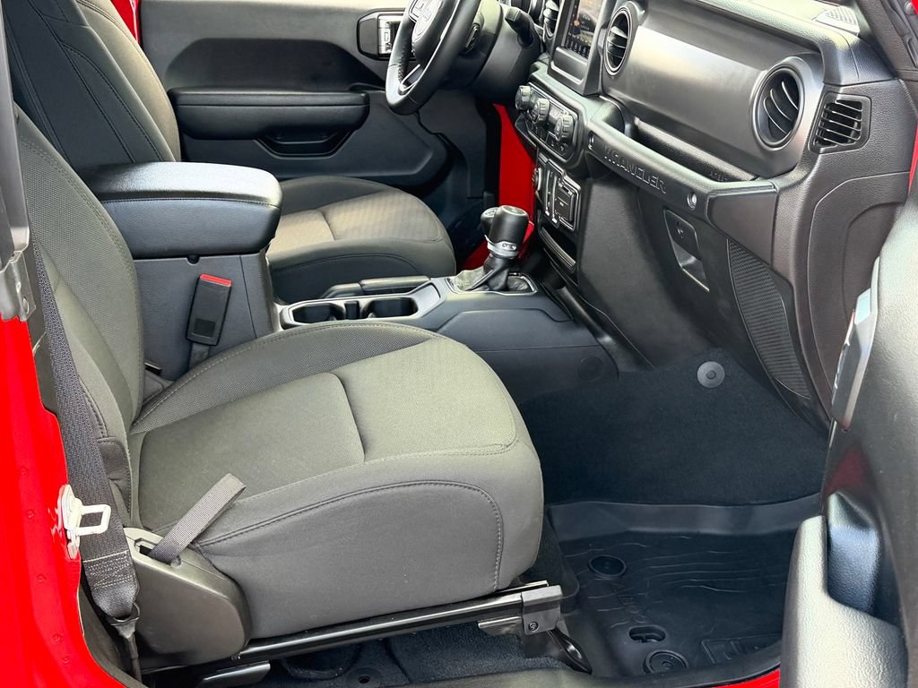 Certified 2022 Jeep Wrangler Sport AWD/4WD image 21