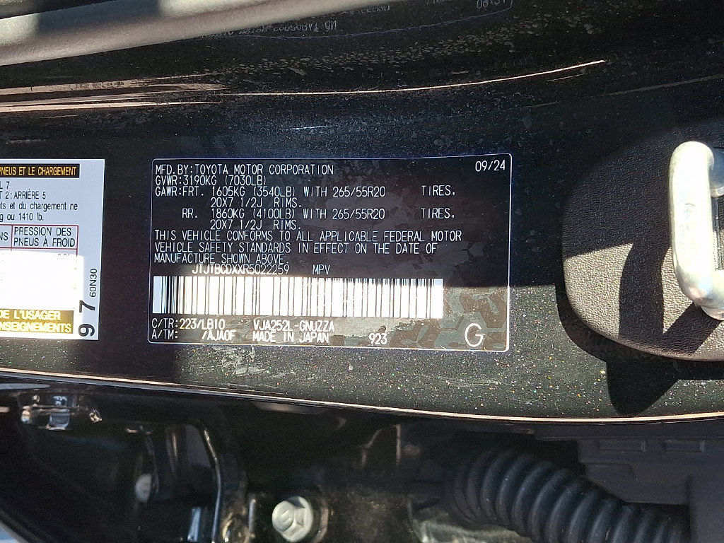 Used 2024 Lexus GX 550 w/ Accessory Package (Z1) AWD/4WD image 28