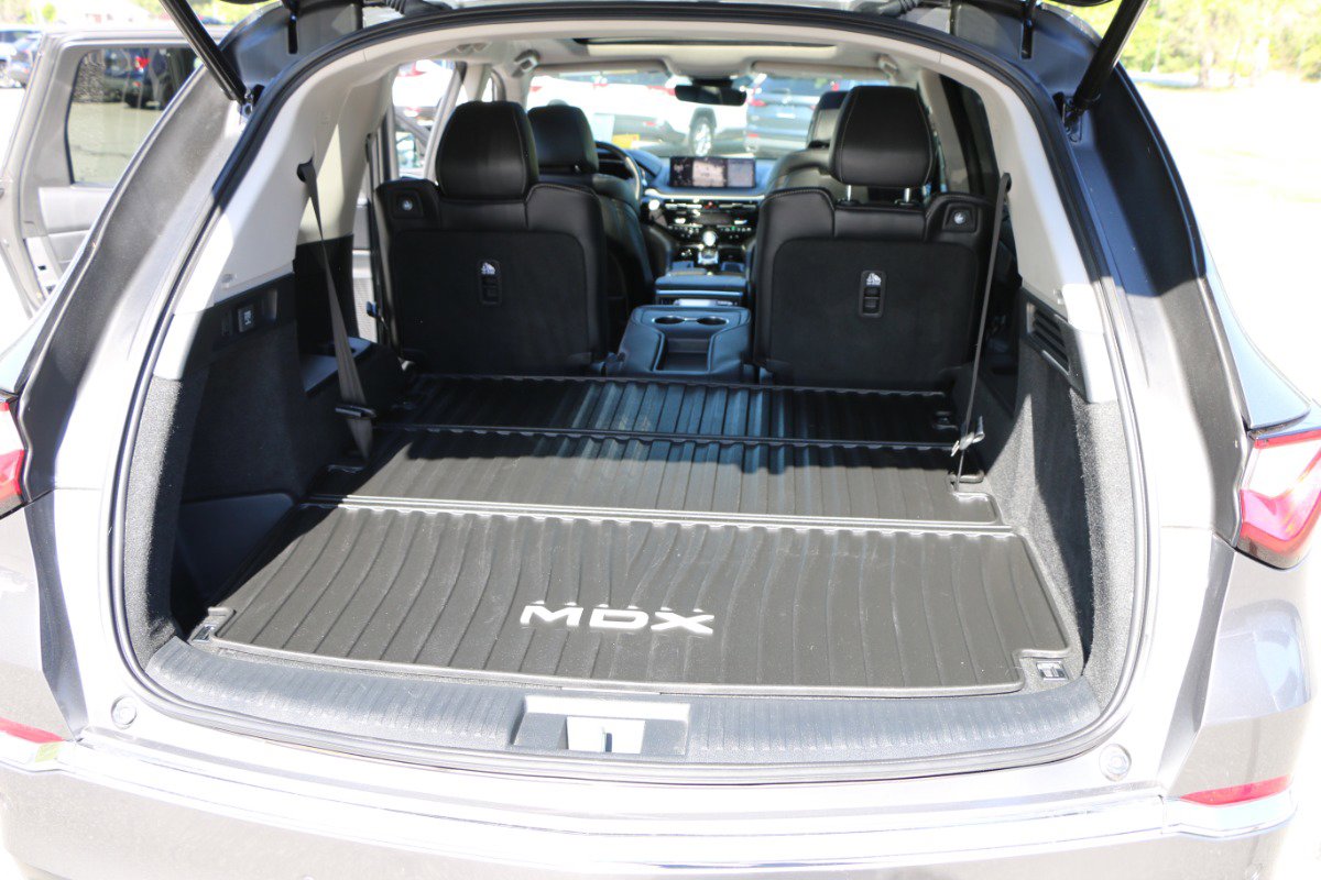 Used 2024 Acura MDX SH-AWD w/ Technology Package image 36