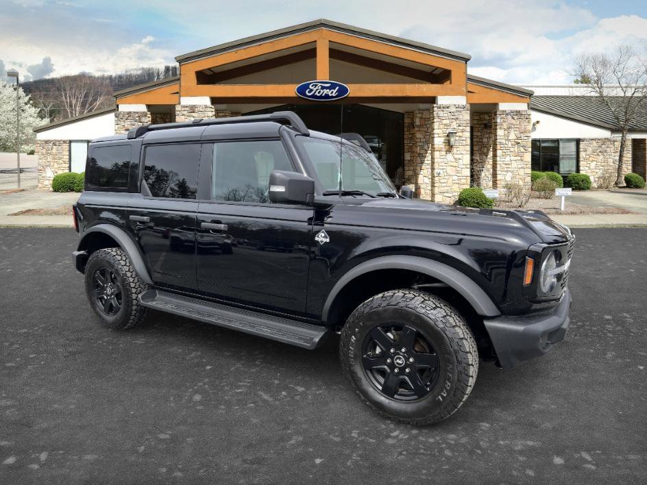 Used 2025 Ford Bronco Outer Banks image 3