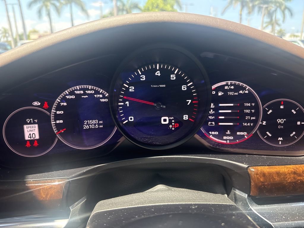 Used 2022 Porsche Panamera Platinum Edition RWD image 3