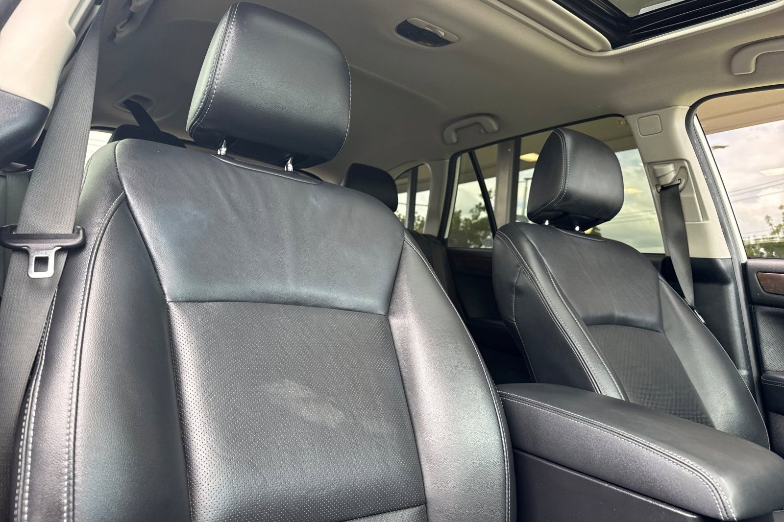 Used 2016 Subaru Outback 2.5i Limited AWD/4WD image 14