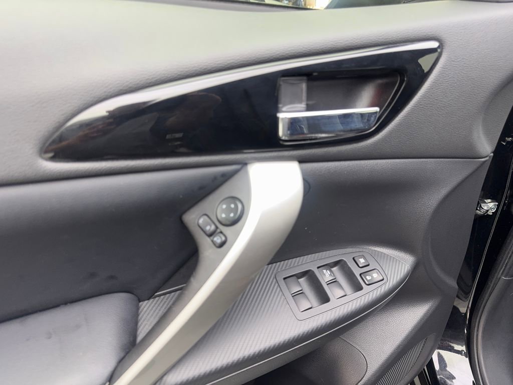Used 2024 Mitsubishi Eclipse Cross SE image 32
