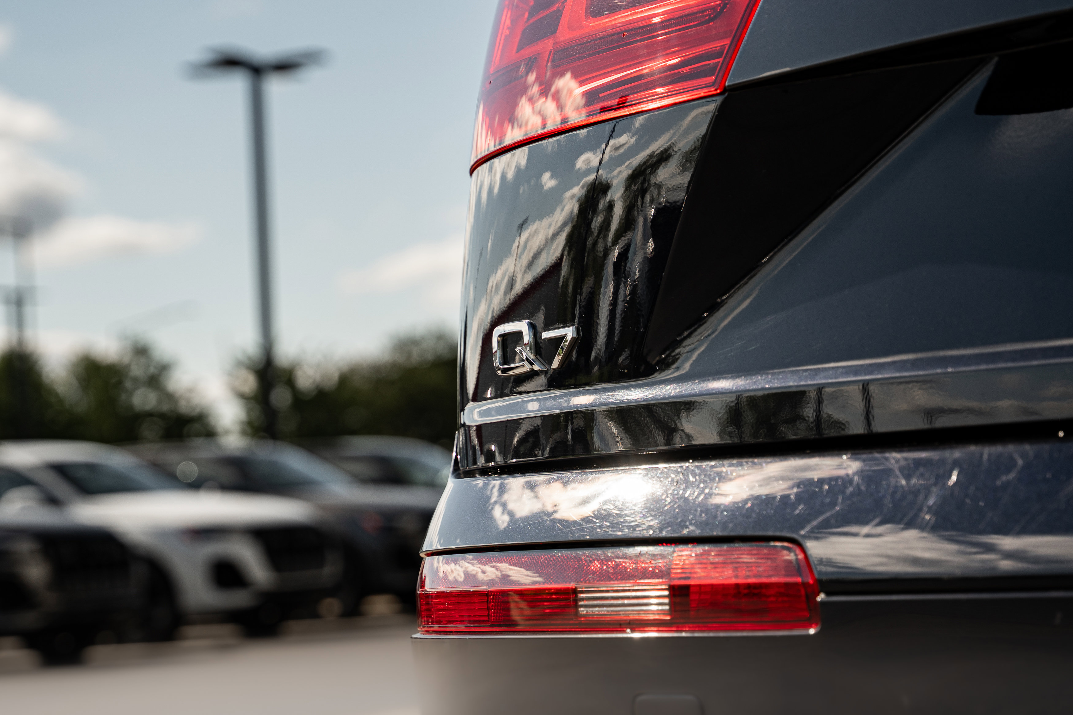 Used 2018 Audi Q7 2.0T Premium AWD/4WD image 31