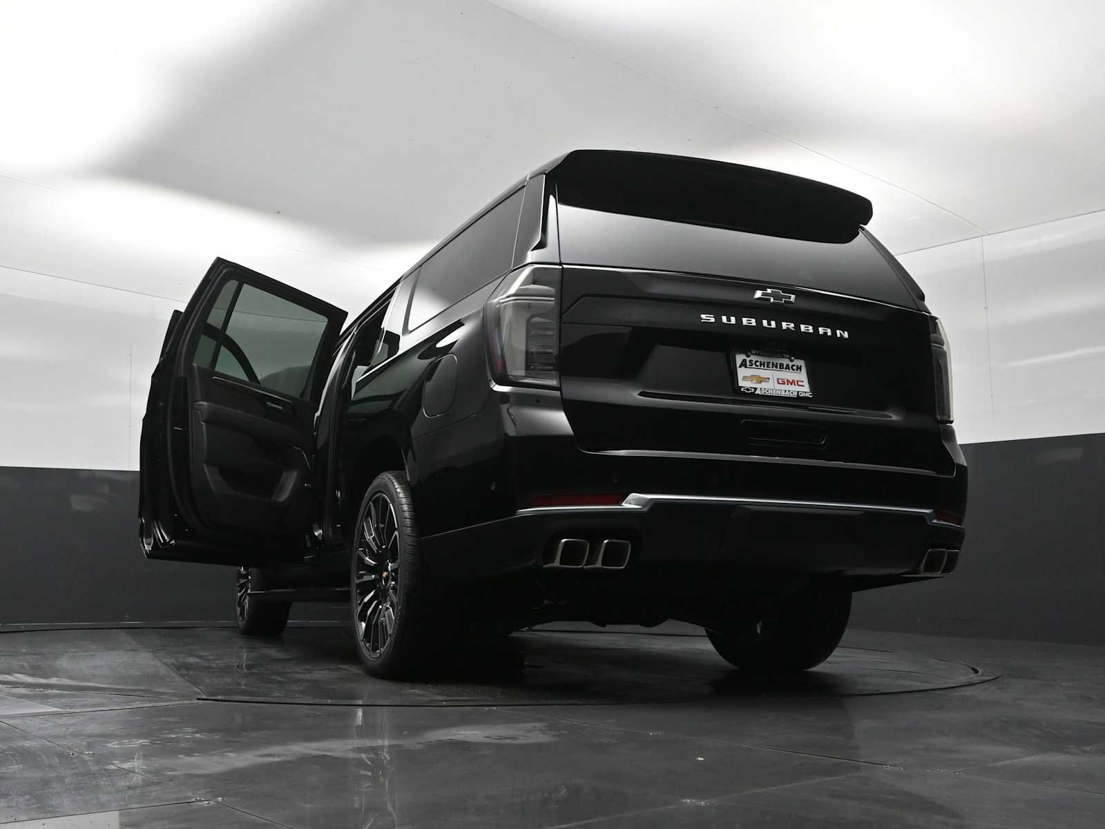 New 2026 Chevrolet Suburban High Country image 30