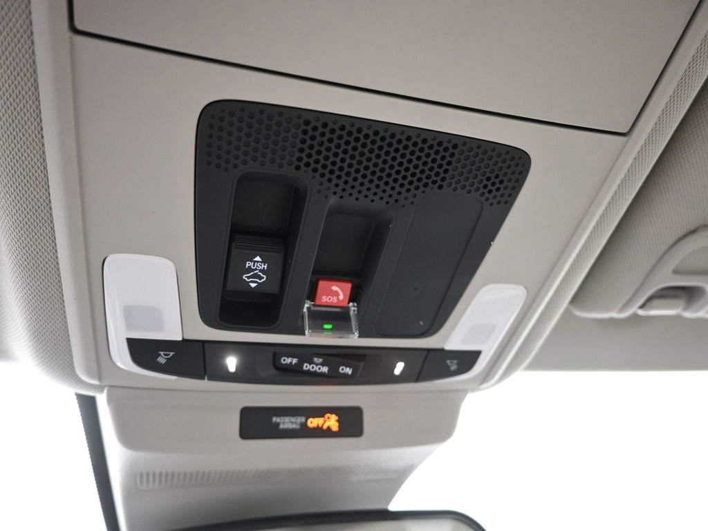 Certified 2023 Honda Accord EX image 18