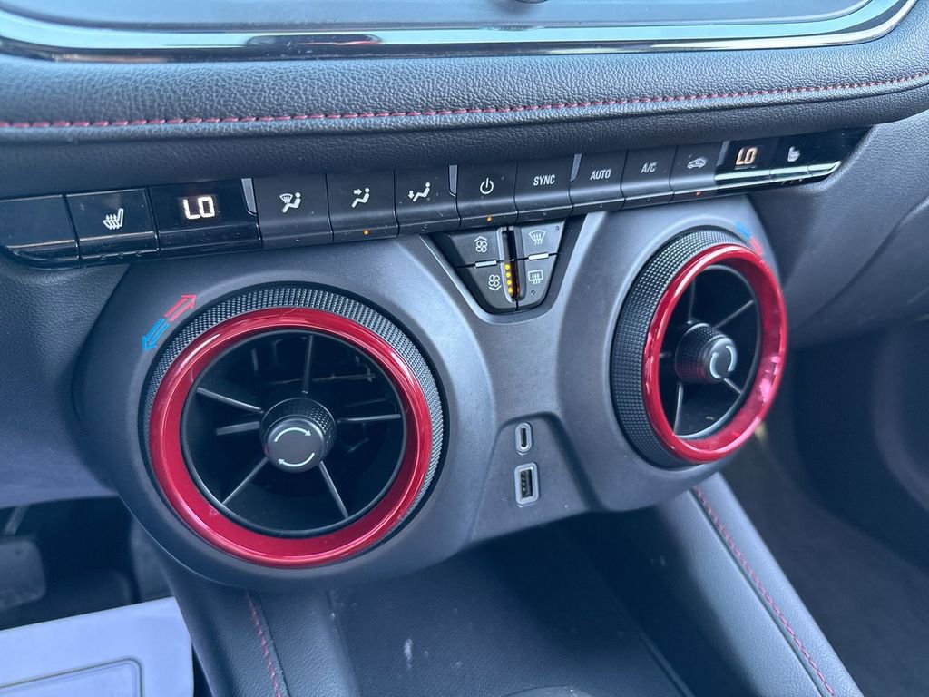 Used 2022 Chevrolet Blazer RS image 19