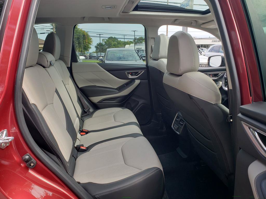 Used 2023 Subaru Forester Limited AWD/4WD image 18