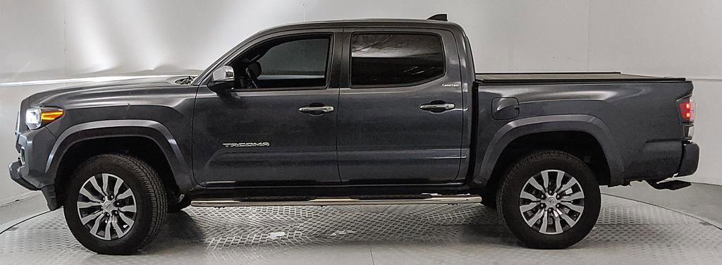 Used 2020 Toyota Tacoma Limited AWD/4WD image 5