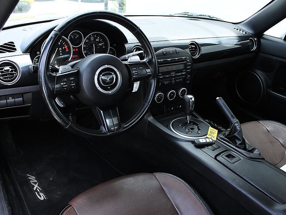 Used 2015 MAZDA MX-5 Miata Grand Touring w/ Premium Package RWD image 12