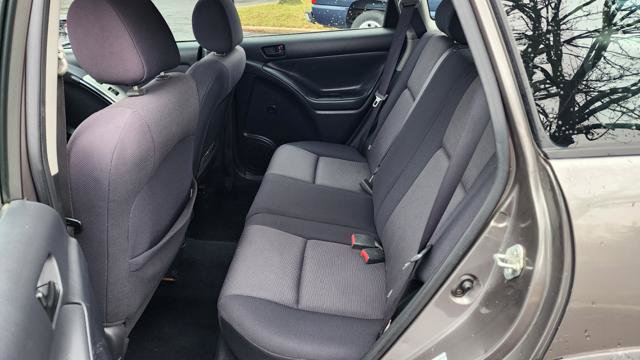 Used 2004 Pontiac Vibe w/ Moon And Tunes Value Package image 16