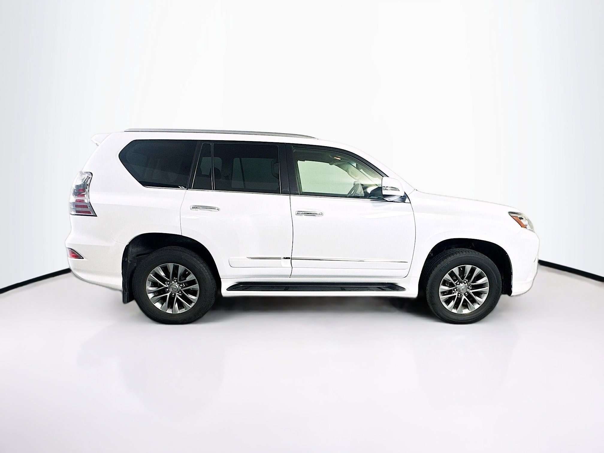 Used 2016 Lexus GX 460 w/ Navigation Package AWD/4WD image 10