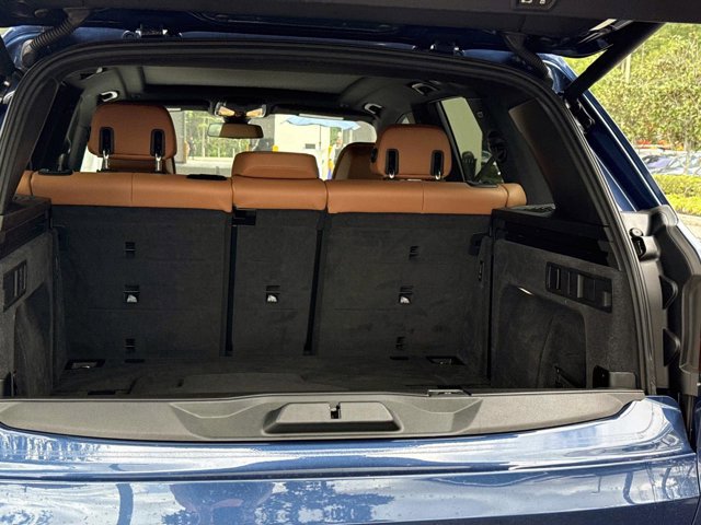 Used 2020 BMW X5 xDrive40i w/ Premium Package image 11