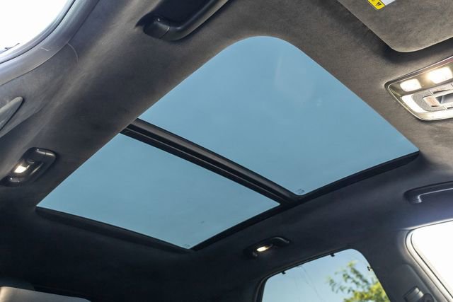 Used 2022 Genesis GV70 3.5T Sport w/ Sport Prestige Package image 14