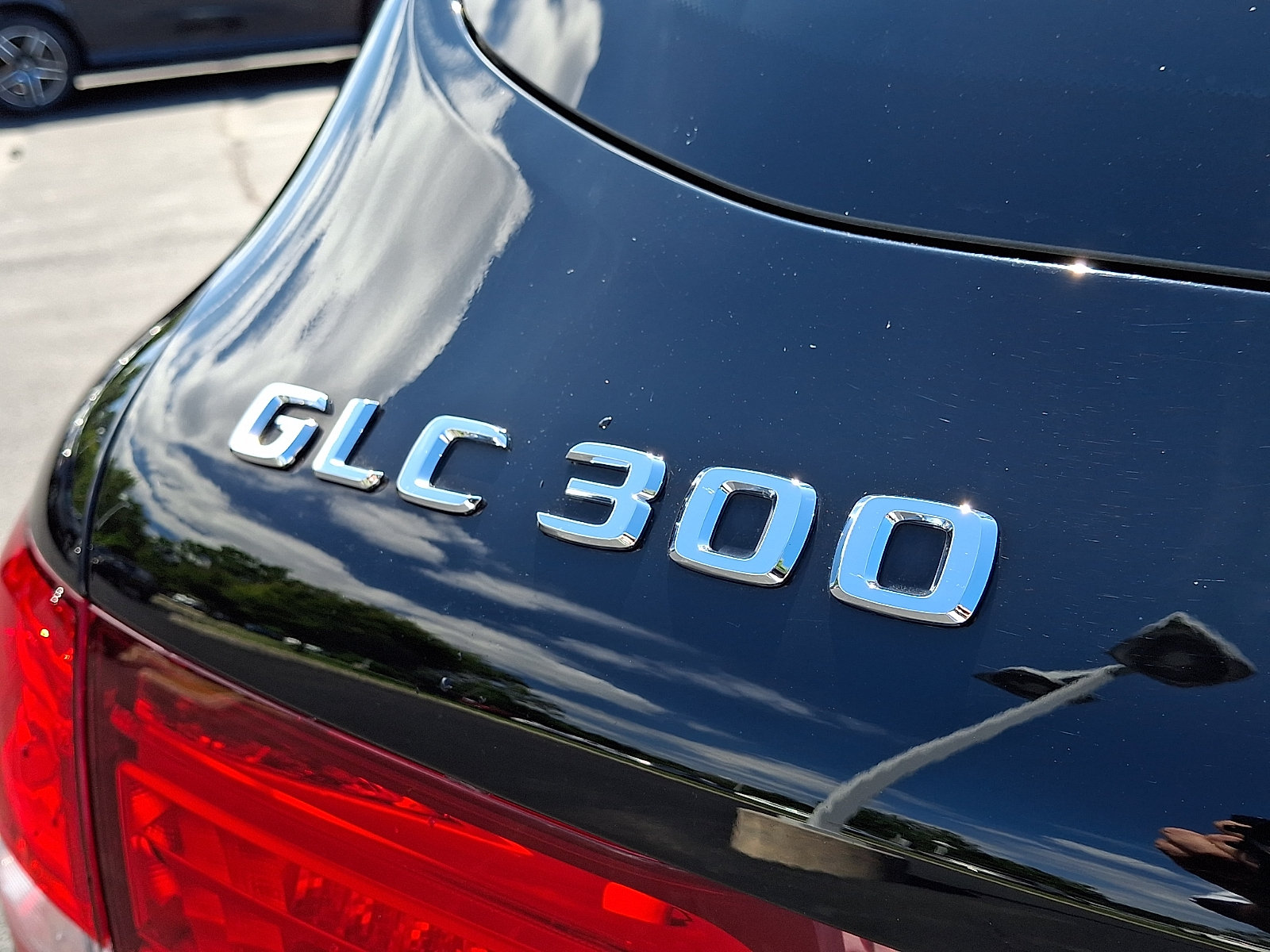 Used 2016 Mercedes-Benz GLC 300 4MATIC image 32