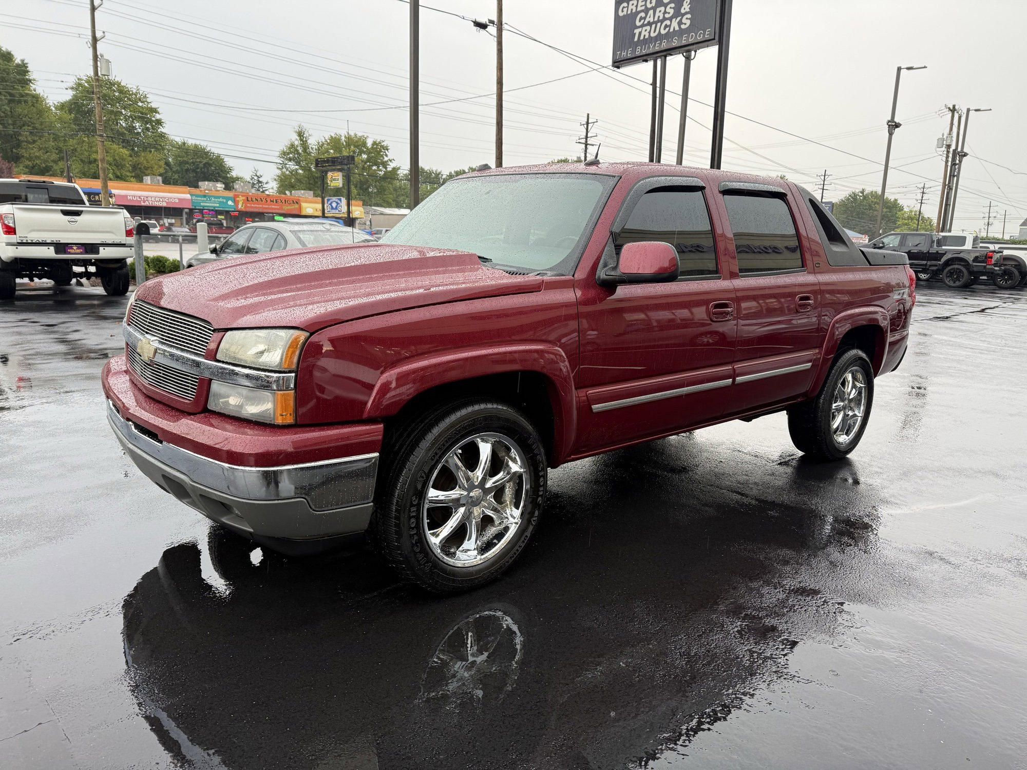 Used 2005 Chevrolet Avalanche Z71 w/ Sun And Sound Package image 3