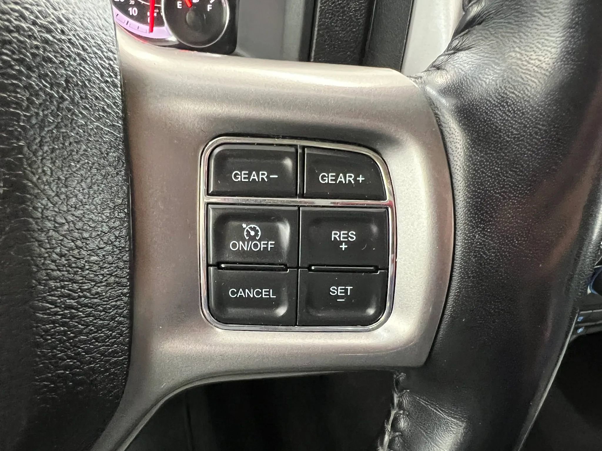 Used 2022 RAM 1500 Classic SLT w/ Electronics Convenience Group image 17