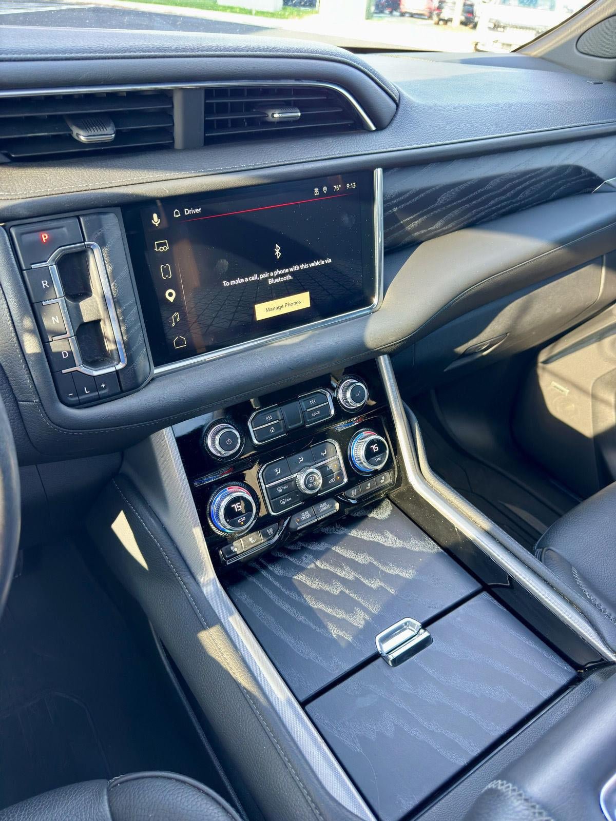 Used 2023 GMC Yukon XL Denali AWD/4WD image 23