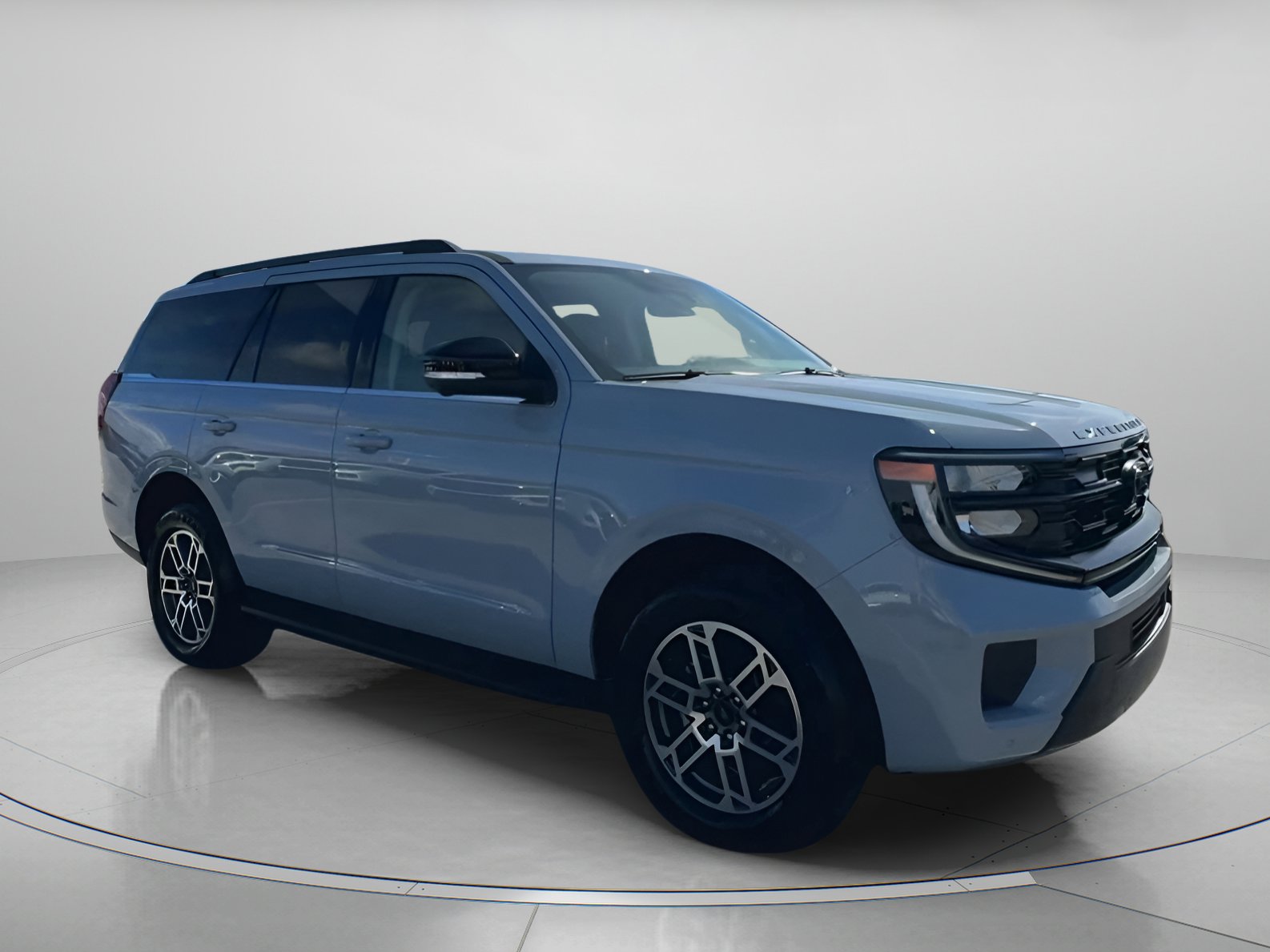 New 2025 Ford Expedition Active image 2