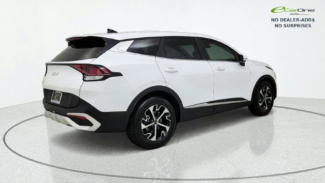 Used 2025 Kia Sportage EX FWD image 8