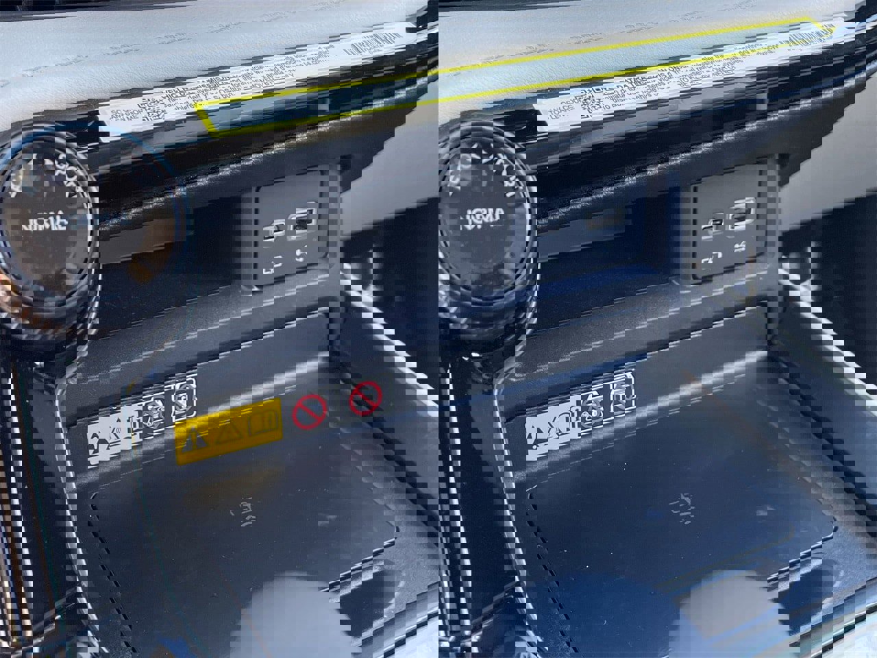 Used 2025 Lexus NX 300h AWD w/ Luxury Package image 28