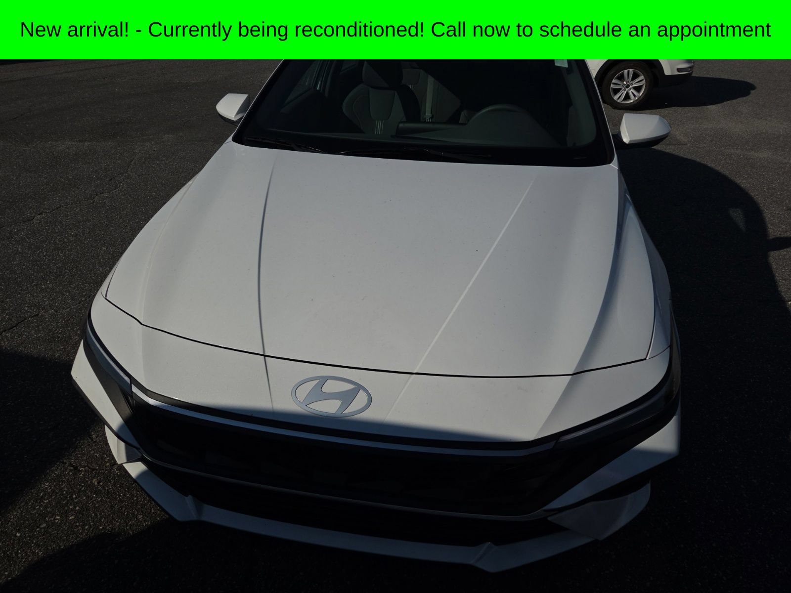 Used 2025 Hyundai Elantra Hybrid FWD image 1