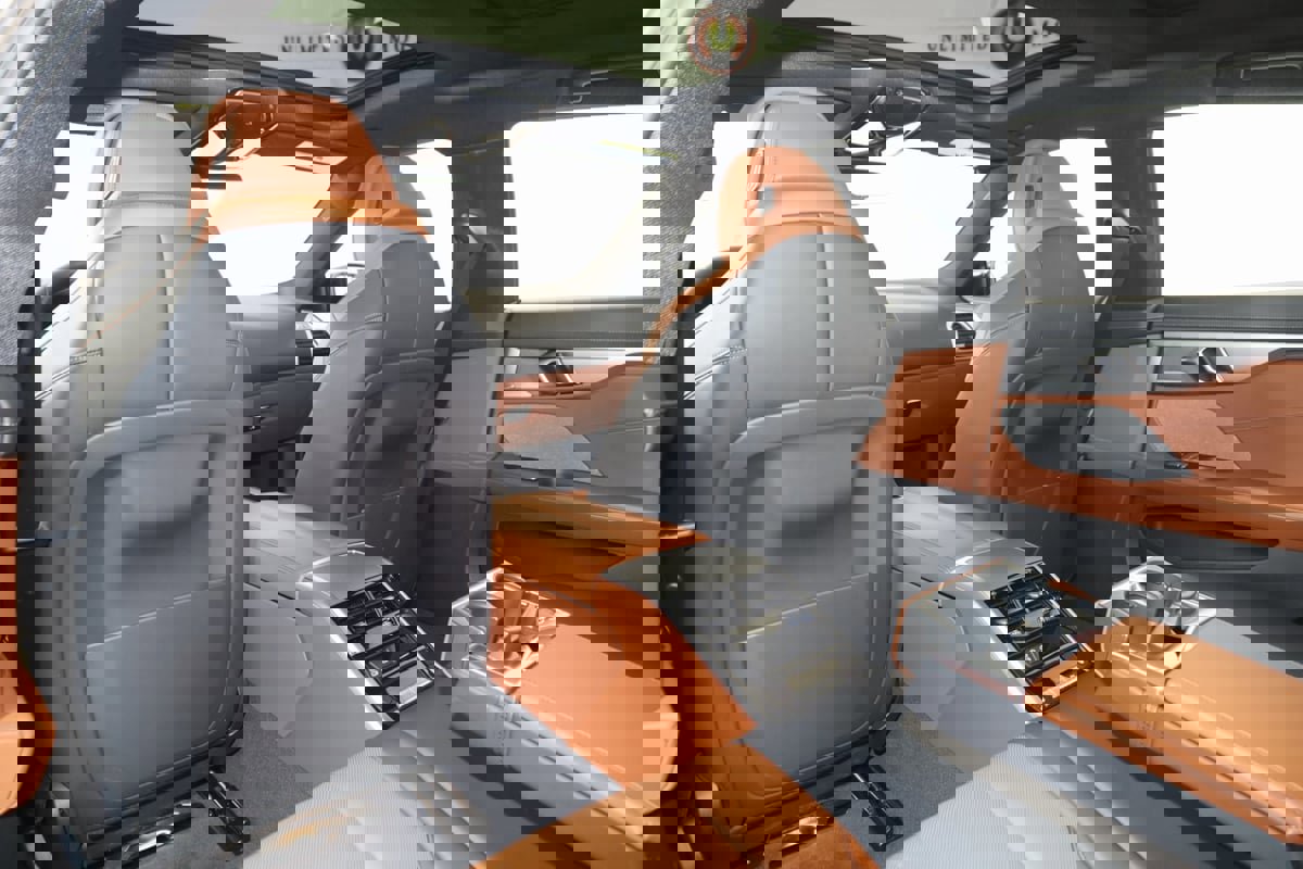 Used 2025 BMW 840i xDrive w/ M Sport Professional Package image 32