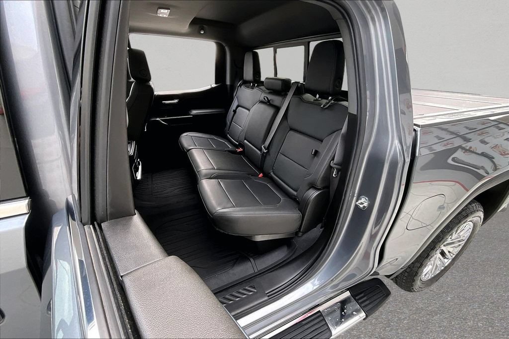 Used 2022 GMC Sierra 1500 SLT w/ SLT Premium Plus Package AWD/4WD image 22