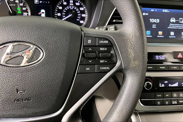 Used 2017 Hyundai Sonata SE FWD image 9