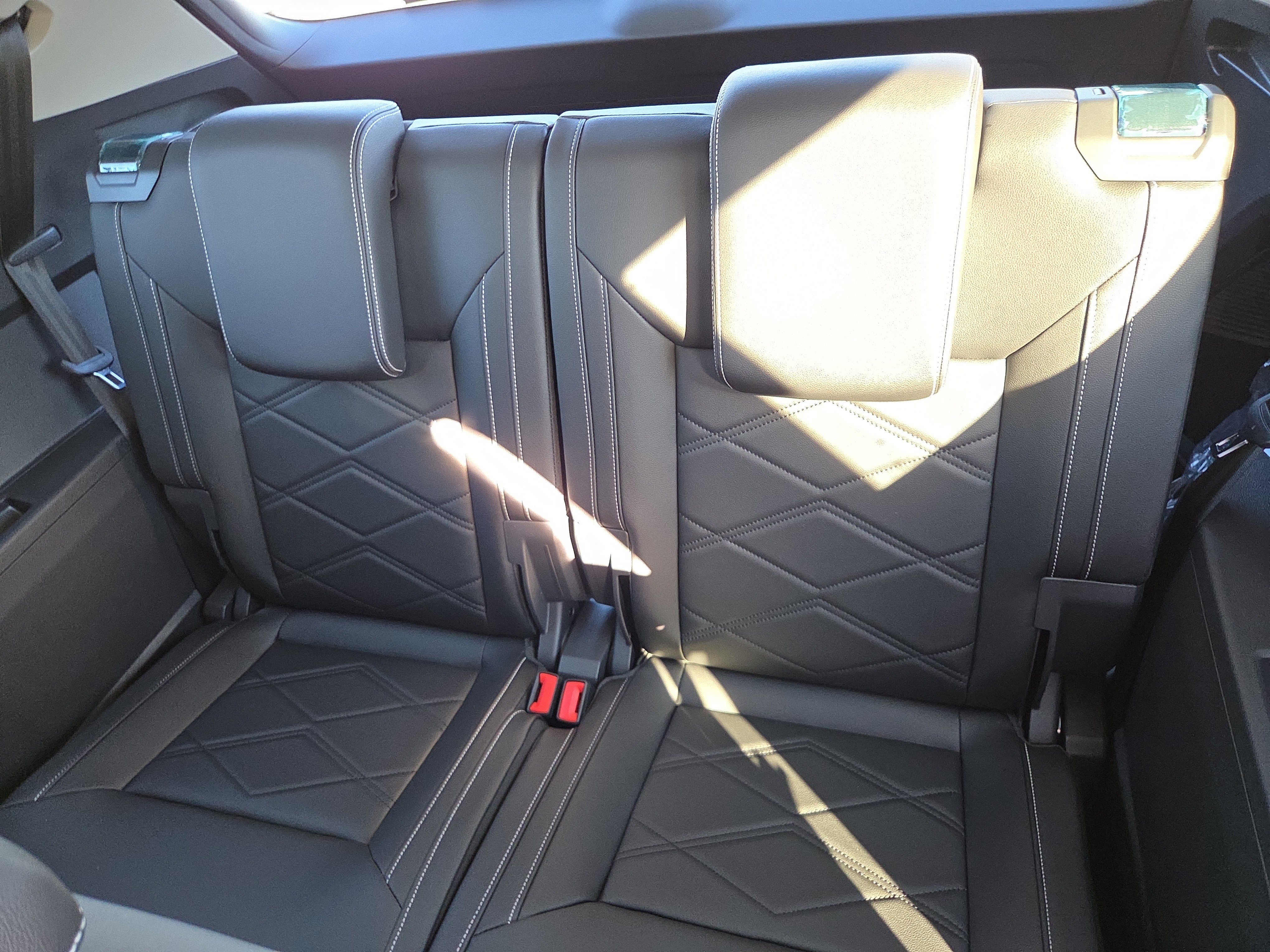 New 2026 Volkswagen Atlas SE image 7