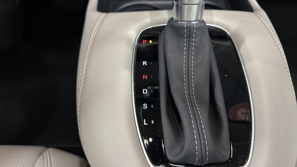 Used 2025 Honda HR-V EX-L image 38