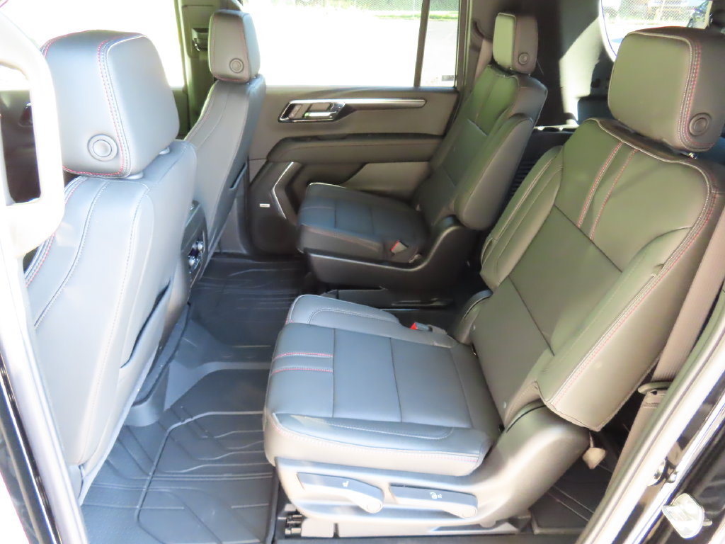 New 2026 Chevrolet Suburban RST AWD/4WD image 28