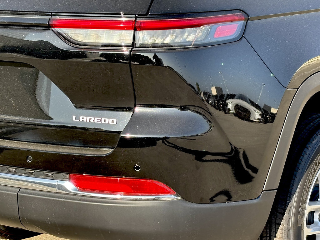 New 2026 Jeep Grand Cherokee Laredo X RWD image 5