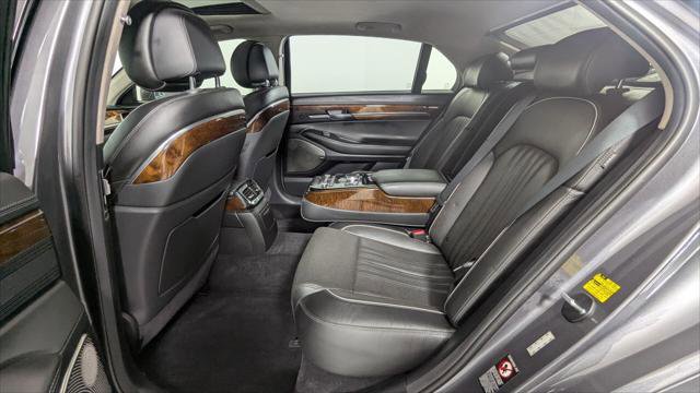 Used 2017 Genesis G90 3.3T Premium image 18