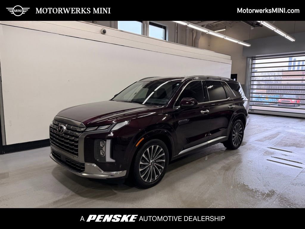 Used 2023 Hyundai Palisade Calligraphy image 1