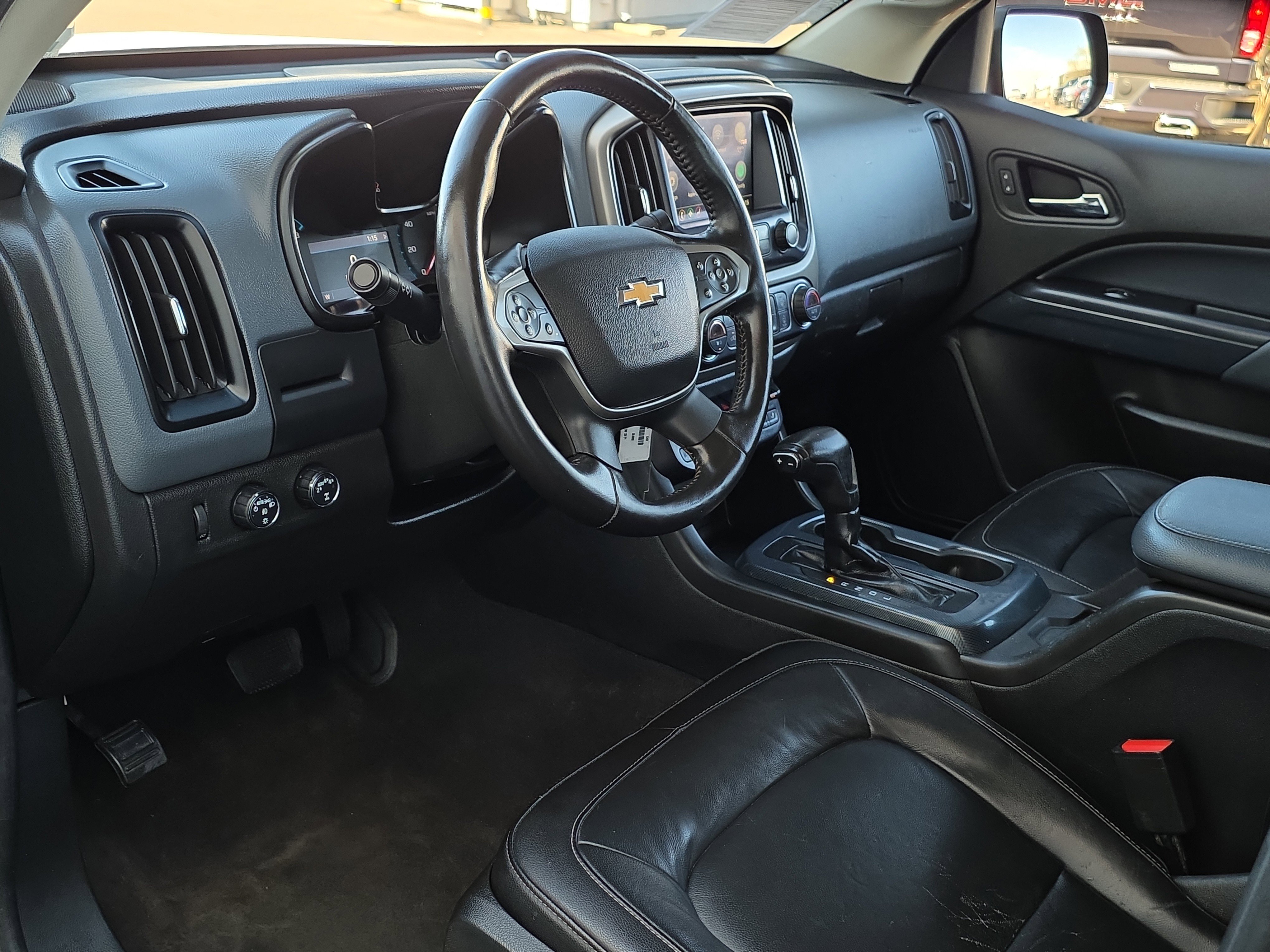 Used 2021 Chevrolet Colorado Z71 w/ Z71 Midnight Edition image 14