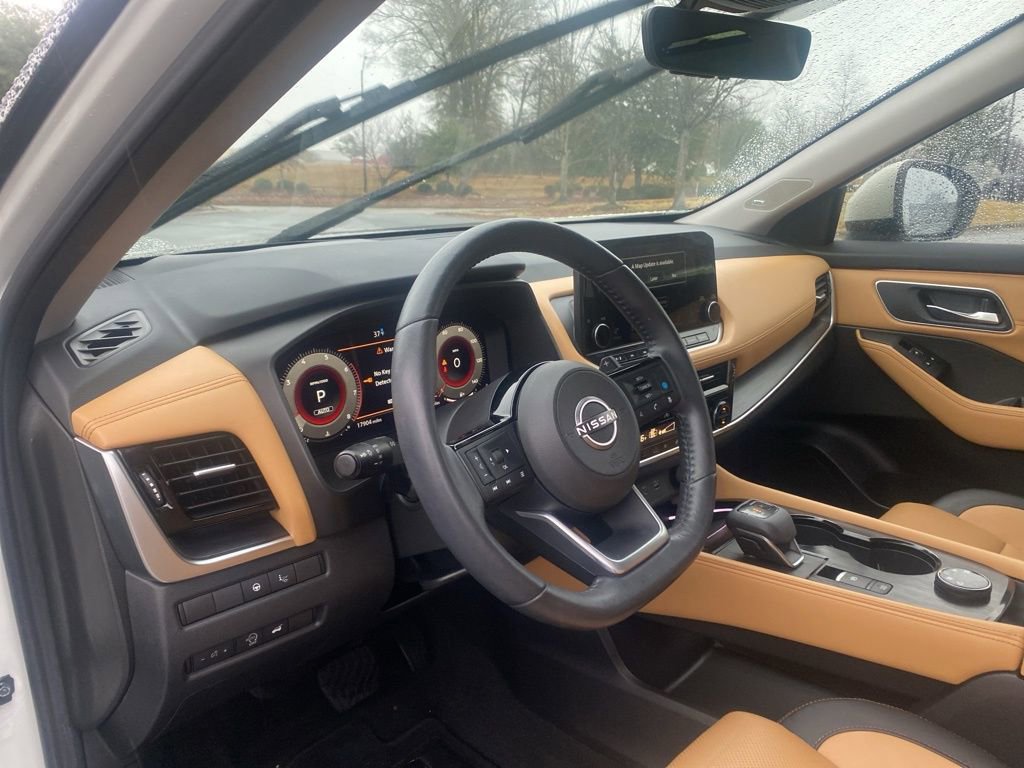 Used 2023 Nissan Rogue Platinum w/ Platinum Premium Package image 14