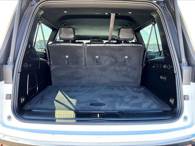 Used 2024 Jeep Wagoneer L Series II w/ Flexible Seating Group image 30