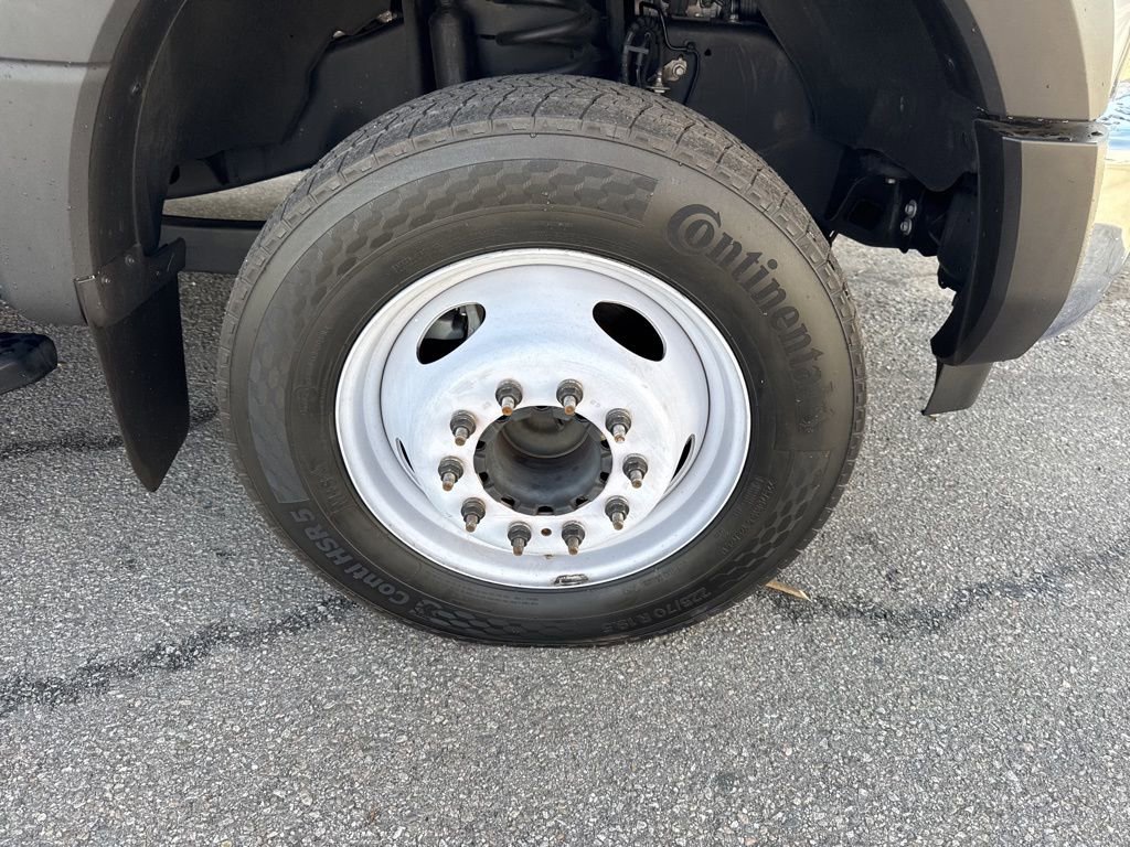 Used 2019 Ford F450 XL w/ XL Value Package image 3