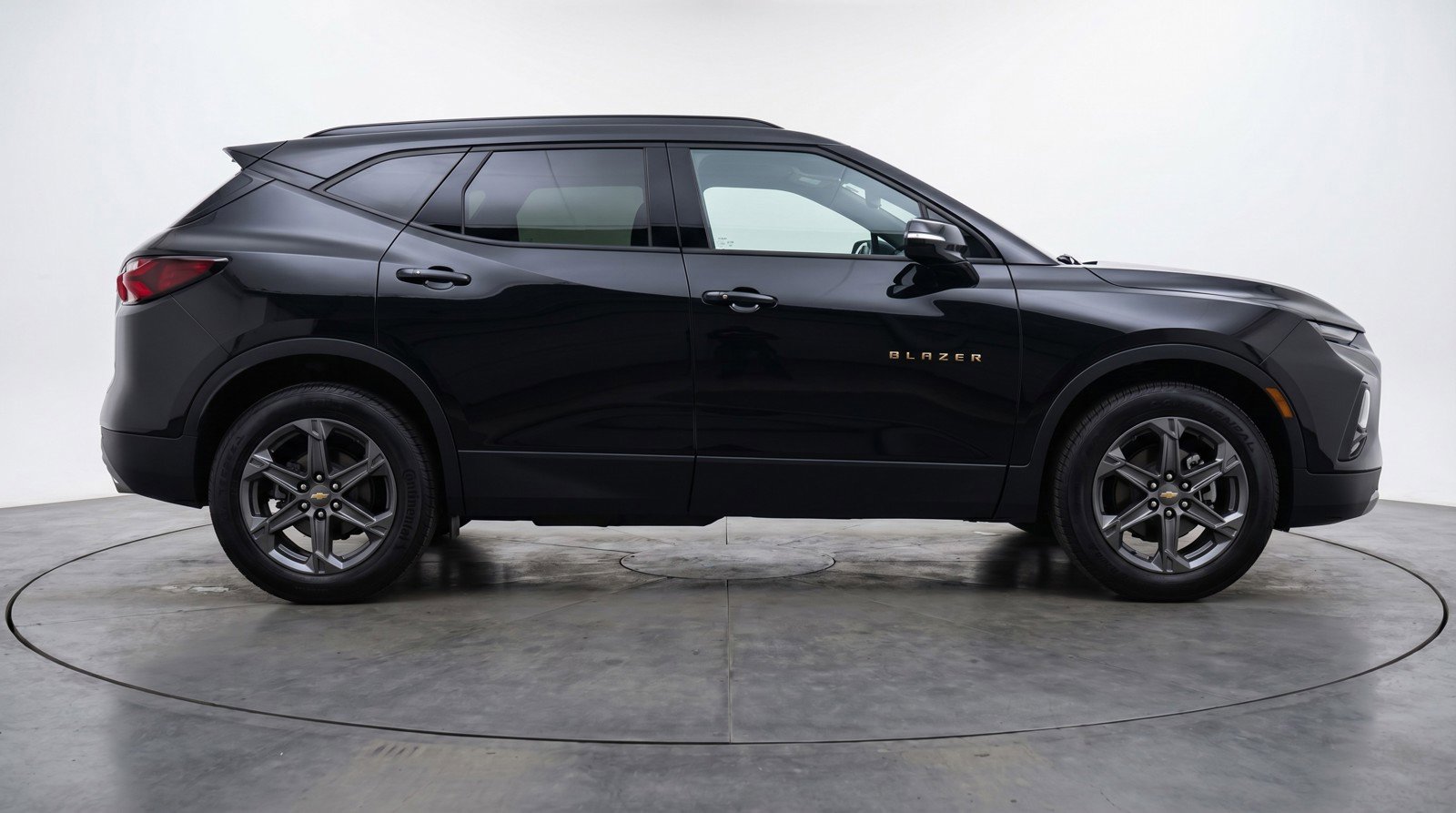 Used 2025 Chevrolet Blazer LT image 11