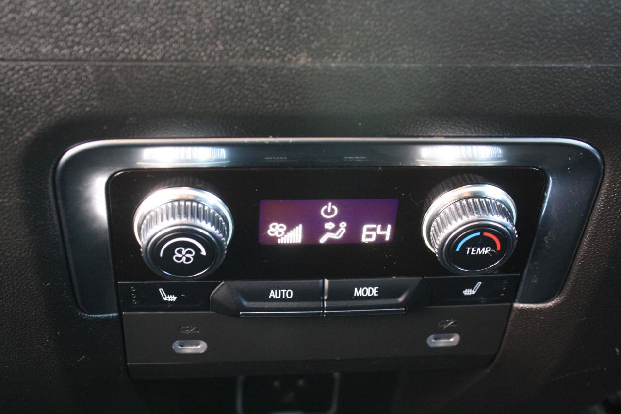 Used 2023 GMC Yukon Denali AWD/4WD image 41
