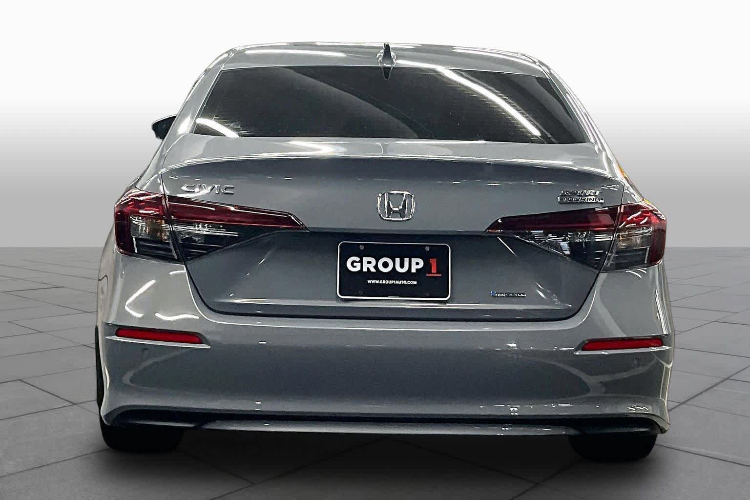 Used 2025 Honda Civic Sport Touring image 4