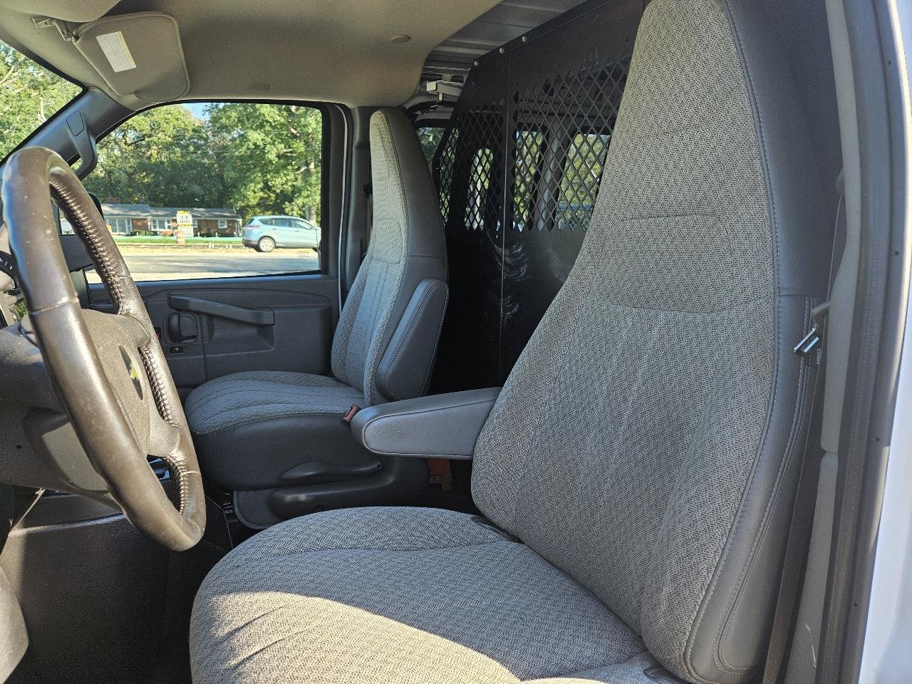 Used 2022 Chevrolet Express 2500 w/ Driver Convenience Package RWD image 11