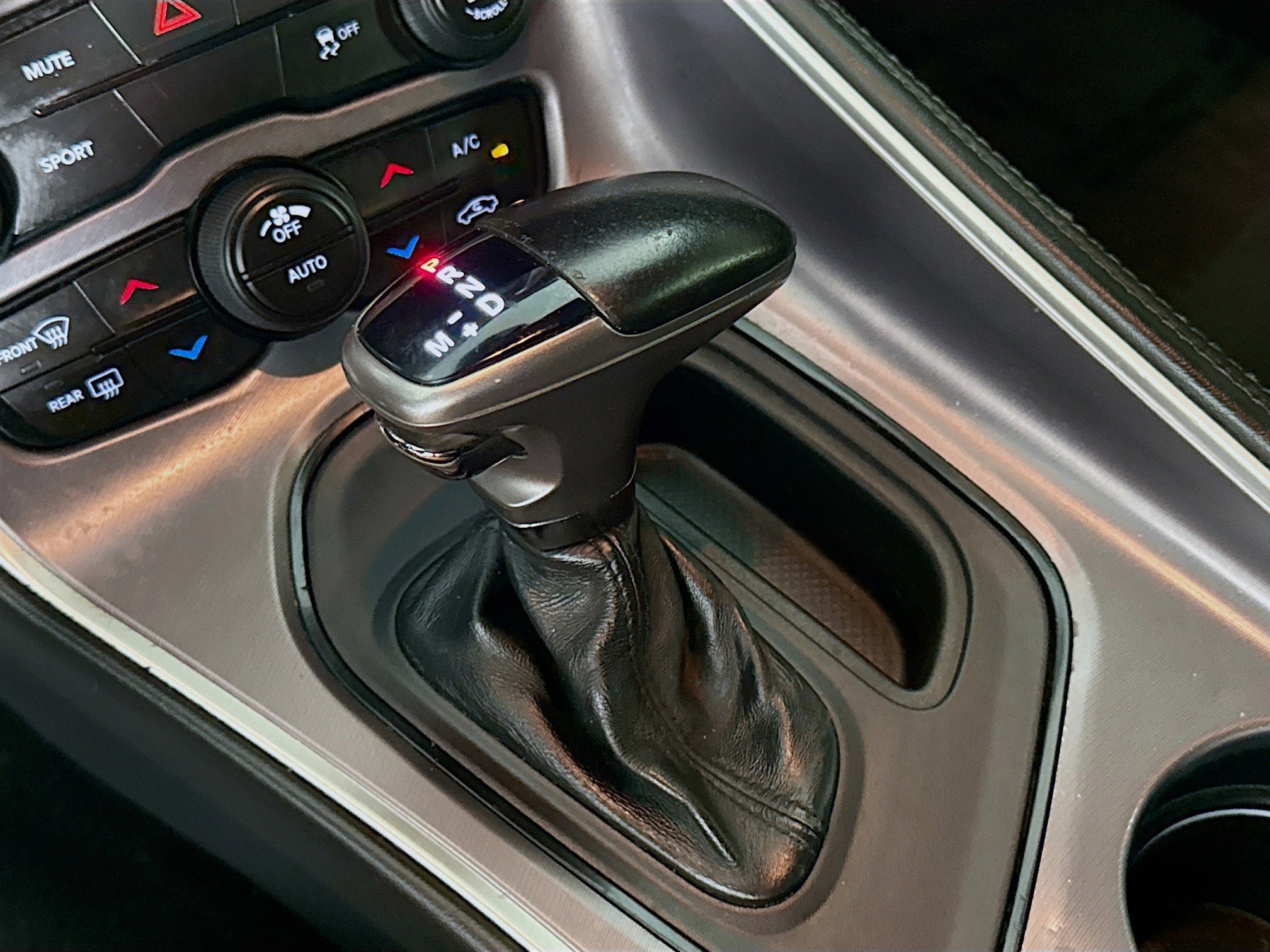 Used 2019 Dodge Challenger SXT image 20